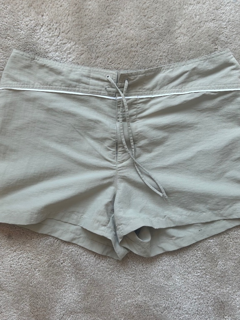 Smart Set Khaki Nylon Shorts with Tie Waist Size 11